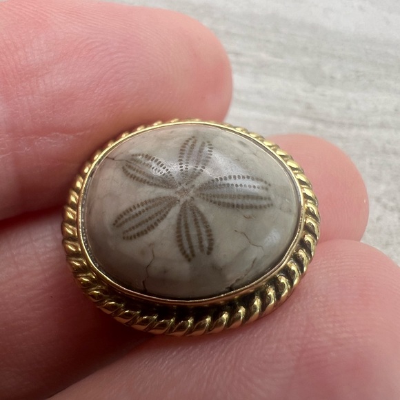 Gold and Cream Women's Jewelry Piece - Picture 2 of 7